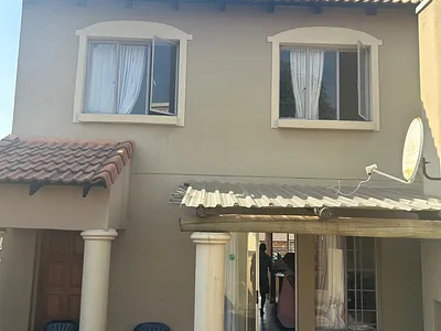 2 Bedroom Townhouse To Rent in Randburg - img