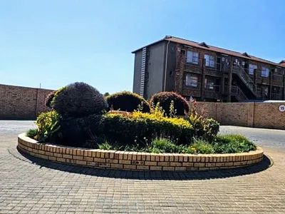 2 Bedroom Apartment To Rent in Randfontein - eI9m.webp