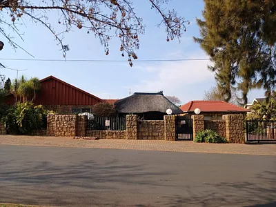 3 Bedroom House For Sale in Randfontein - img