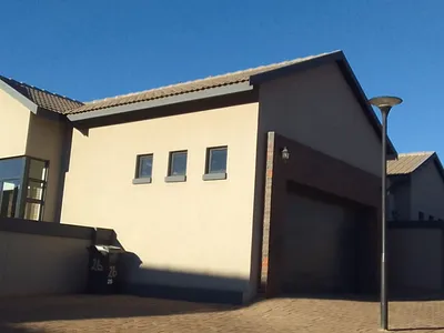 3 Bedroom House To Rent in Krugersdorp - V9TZ.webp