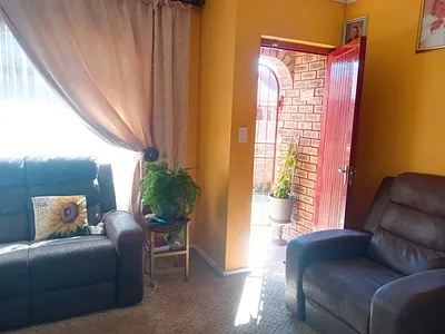 3 Bedroom Townhouse For Sale in Randfontein - img