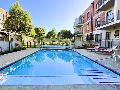 1 Bedroom Apartment For Sale in Cape Town - HBwJ.webp