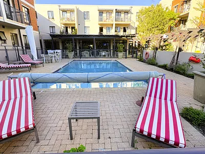 1 Bedroom Apartment For Sale in Cape Town - 1adJ.webp