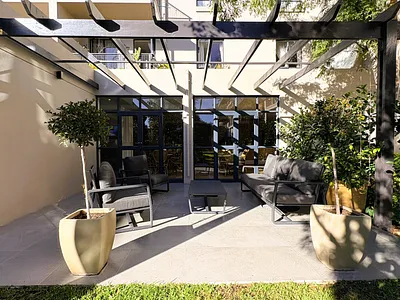 0.5 Bedroom Apartment For Sale in Cape Town - VFvE.webp
