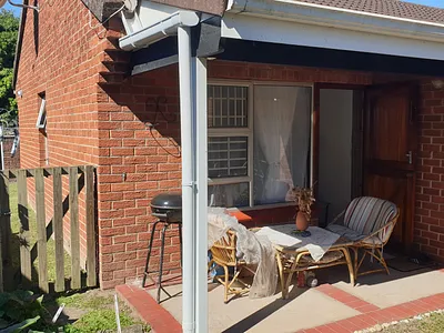 2 Bedroom Townhouse For Sale in Pinetown - hNBu.webp