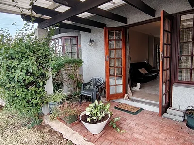 1 Bedroom Townhouse For Sale in Pinetown - img