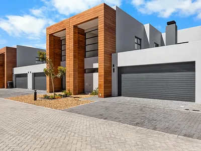 3 Bedroom House For Sale in Blouberg - xuBC.webp