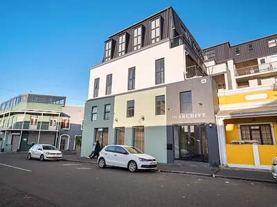 2 Bedroom Apartment For Sale in Cape Town - JiGq.webp