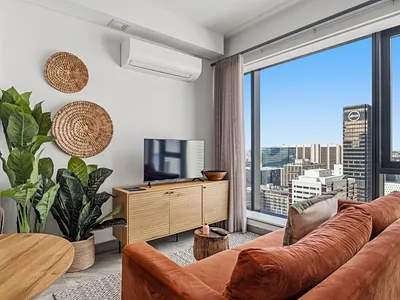 0.5 Bedroom Apartment For Sale in Cape Town - MnGw.webp
