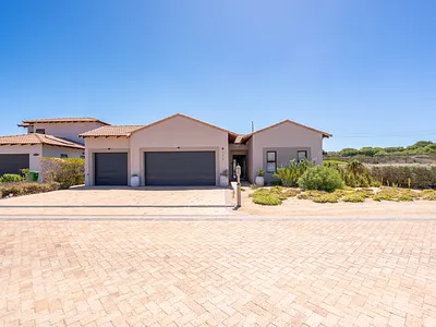 3 Bedroom House For Sale in Langebaan - FXGY.webp