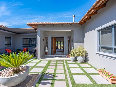 3 Bedroom House For Sale in Langebaan - img