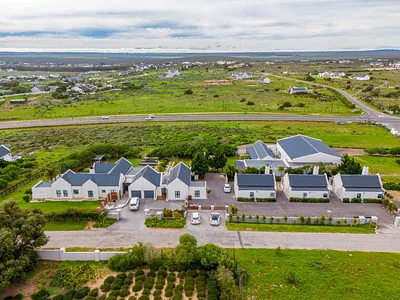 9 Bedroom House For Sale in Langebaan - KXii.webp