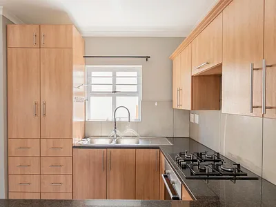 2 Bedroom House For Sale in Langebaan - 5RWN.webp