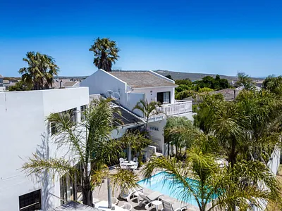 8 Bedroom House For Sale in Langebaan - tX87.webp