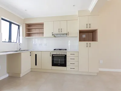 2 Bedroom House For Sale in Langebaan - img