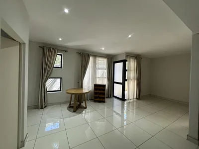 2 Bedroom Apartment To Rent in Sandton - img