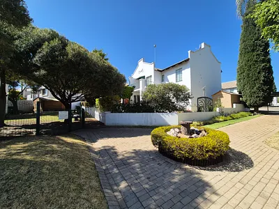 3 Bedroom Townhouse For Sale in Edenvale - W47I.webp