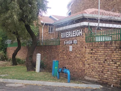 3 Bedroom Townhouse For Sale in Edenvale - YEhd.webp