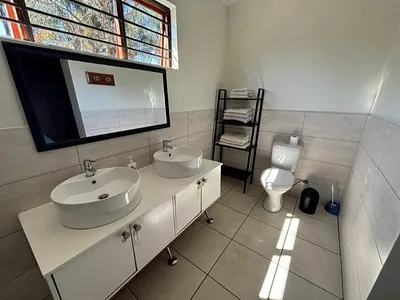 3 Bedroom House For Sale in Johannesburg - W9TF.webp