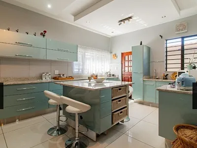 5 Bedroom House For Sale in Johannesburg - qlMA.webp