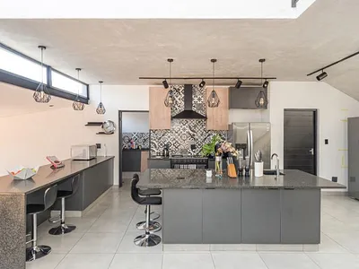 3 Bedroom House For Sale in Bedfordview - ImDp.webp