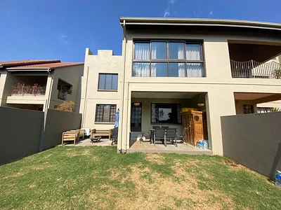 2 Bedroom Townhouse To Rent in Bedfordview - img