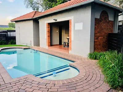 1 Bedroom Apartment For Sale in Sandton - img