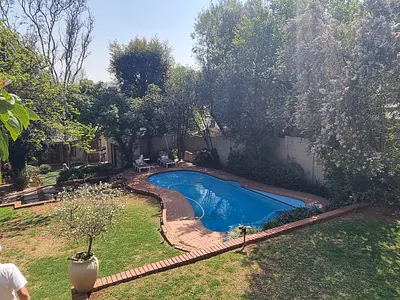 6 Bedroom House For Sale in Johannesburg - 7QyJ.webp