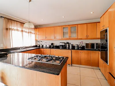4 Bedroom House For Sale in Johannesburg - 5NsB.webp
