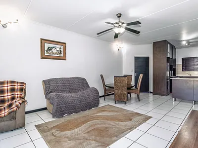 3 Bedroom Townhouse For Sale in Edenvale - XODc.webp