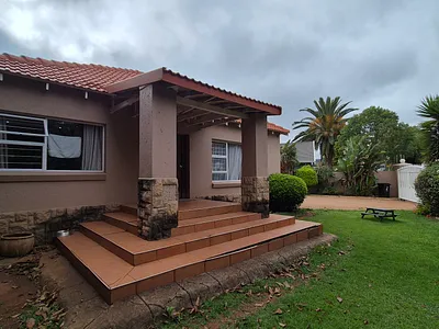 3 Bedroom House For Sale in Edenvale - uo2c.webp