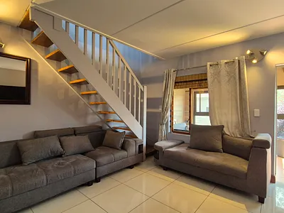 2 Bedroom Townhouse For Sale in Bedfordview - yBp3.webp