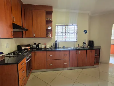 4 Bedroom Townhouse For Sale in Bedfordview - Od0d.webp