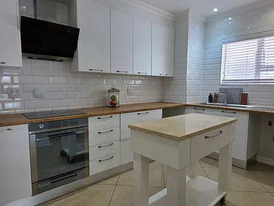 2 Bedroom Apartment For Sale in Edenvale - img