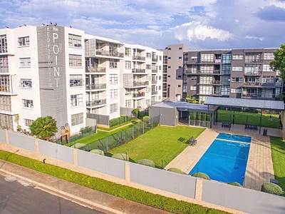 3 Bedroom Apartment For Sale in Bedfordview - naQa.webp