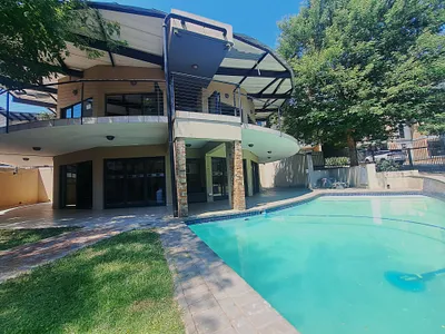 2 Bedroom Apartment To Rent in Germiston - vi0F.webp