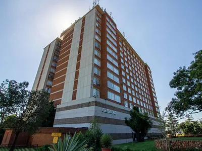 2 Bedroom Apartment For Sale in Pretoria - 8mOm.webp