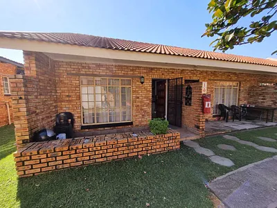 1 Bedroom Apartment For Sale in Parys - oTAz.webp
