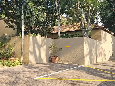 2 Bedroom Townhouse For Sale in Pretoria - kBD3.webp