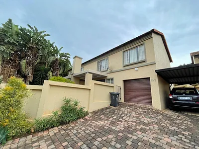 3 Bedroom Townhouse For Sale in Pretoria - img