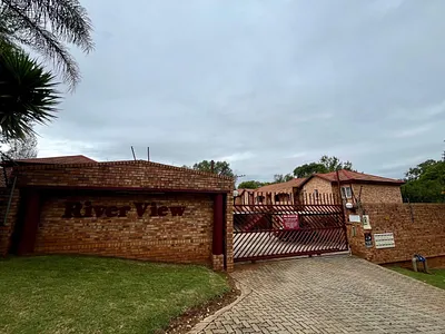 1 Bedroom Apartment To Rent in Pretoria - NjTG.webp