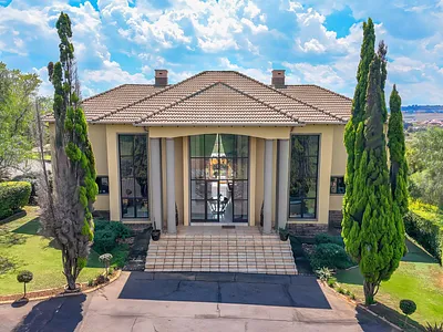 5 Bedroom House For Sale in Centurion - img