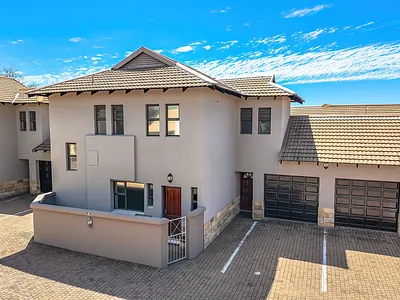 3 Bedroom Townhouse For Sale in Bloemfontein - avZv.webp