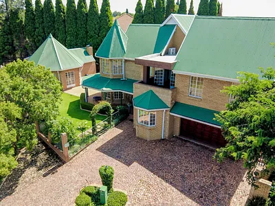 4 Bedroom House For Sale in Cornwall Hill, Centurion - YCHI.webp