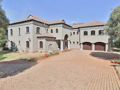 4 Bedroom House For Sale in Centurion - Mizi.webp