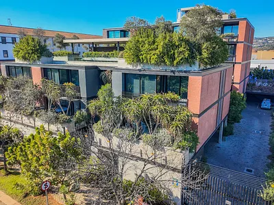 2 Bedroom Apartment For Sale in Pretoria - ZuB9.webp