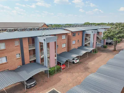 2 Bedroom Apartment For Sale in Pretoria - img