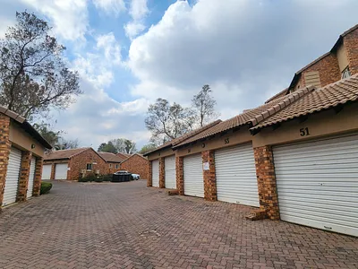 2 Bedroom Apartment For Sale in Centurion - EuTA.webp