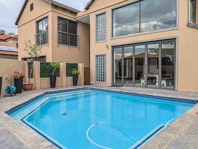4 Bedroom House For Sale in Centurion - 2EC6.webp