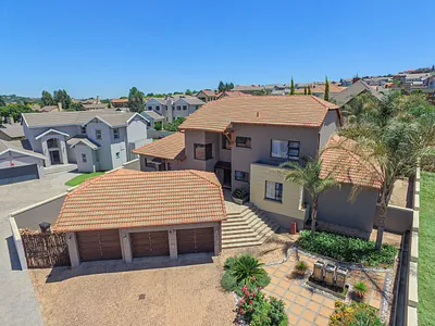 4 Bedroom House For Sale in Pretoria - img
